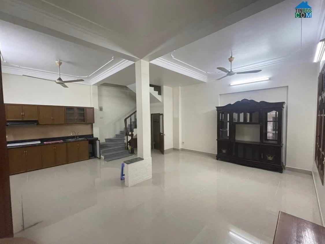 Ảnh Cho thuê nhà Dương Văn Bé-Hai Bà Trưng, 53m2, 3 tầng, 13tr 0