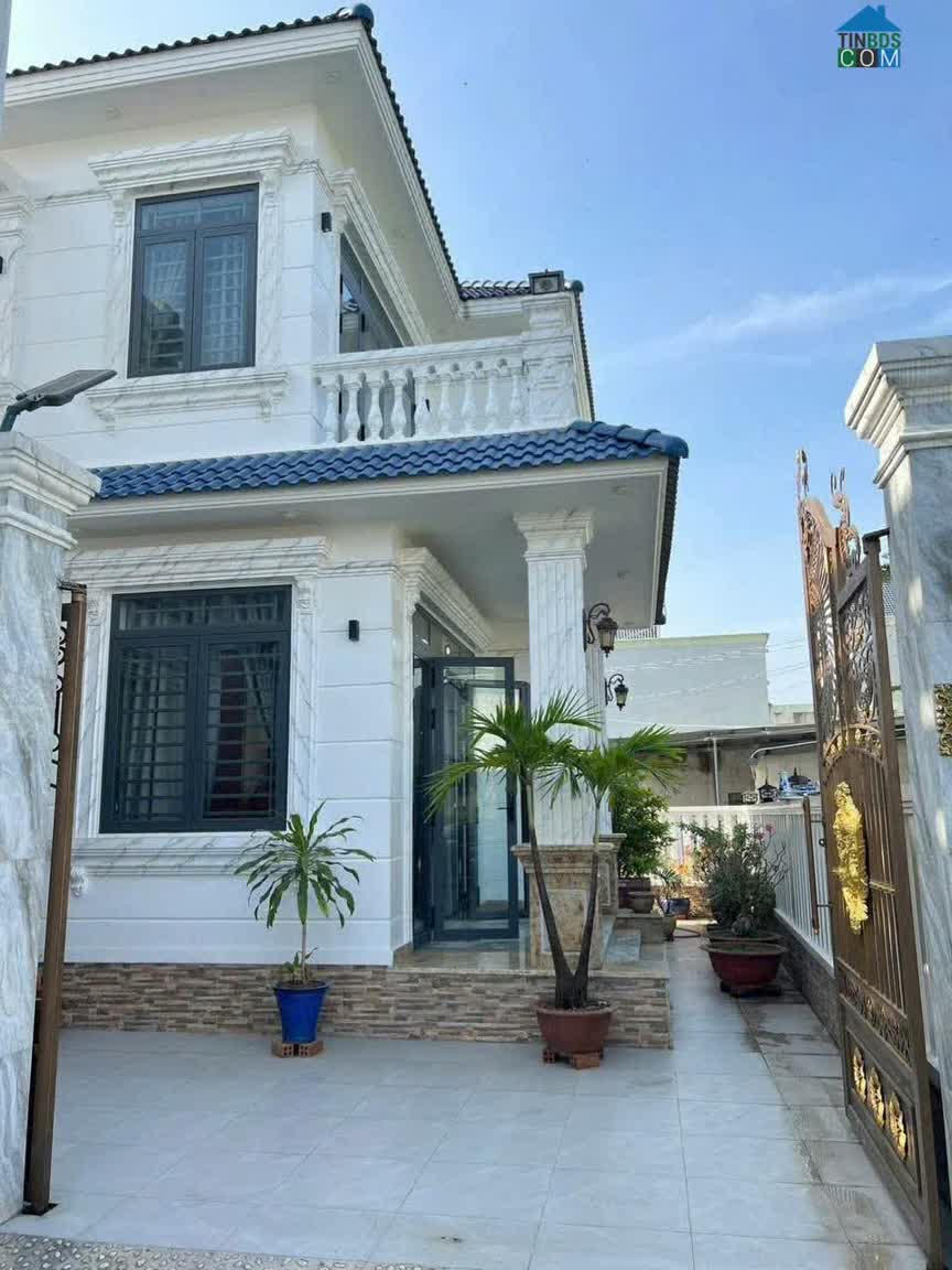 Ảnh Bán biệt thự 1 trệt 1 lầu, góc 3 mặt tiền, tại KP7, P. Tân Phong. ngang đất rộng 13m 0