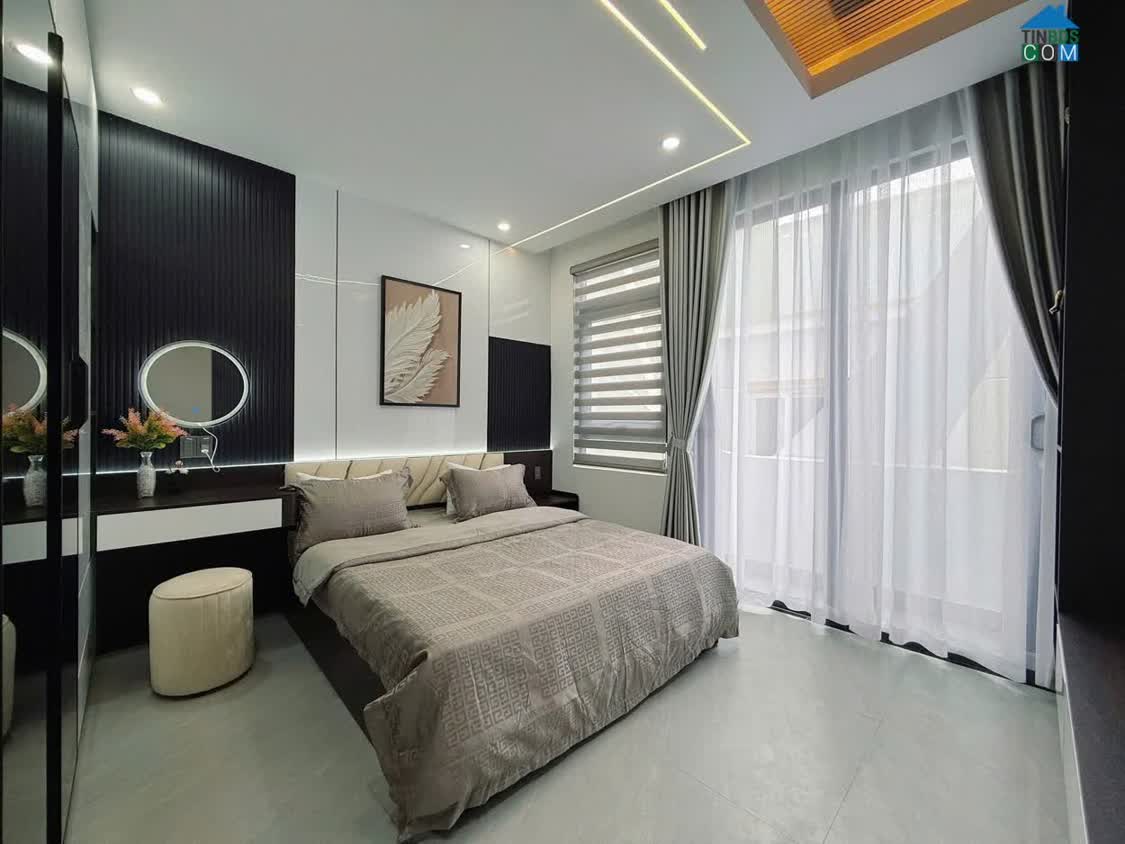 Ảnh Bán Nhà Nguyễn Sơn Long Biên,Oto Đỗ Cửa,Full Nội Thất,30m Ra Phố, 50M 0