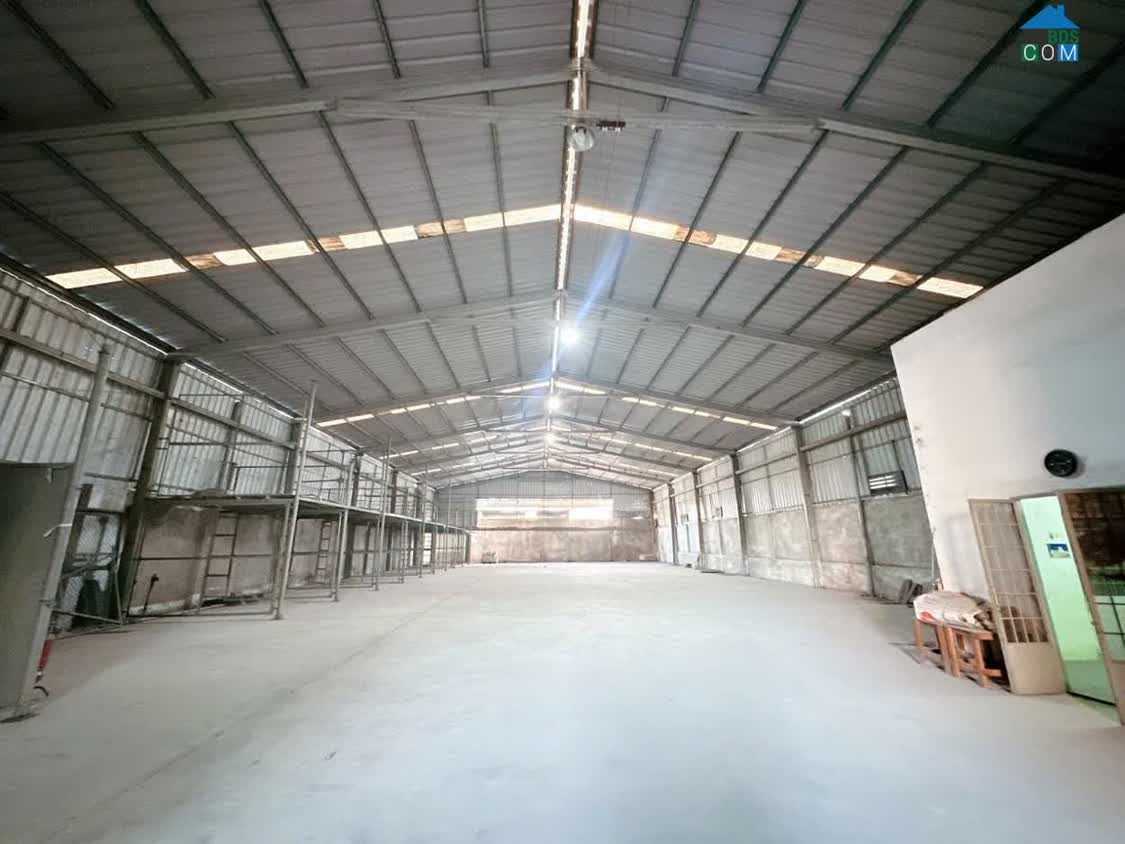 Ảnh XT686 cho thuê xưởng, kho mặt tiền đường bùi trọng nghĩa, thích hợp KD TM, giao liền 0