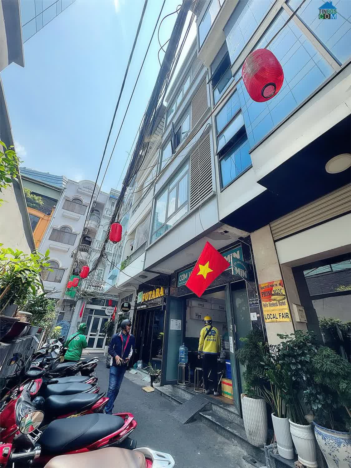 Ảnh Chính Chủ Chưa Qua Đầu Tư - Bán Nhà HXH 15B Đường Lê Thánh Tôn, Quận 1 0