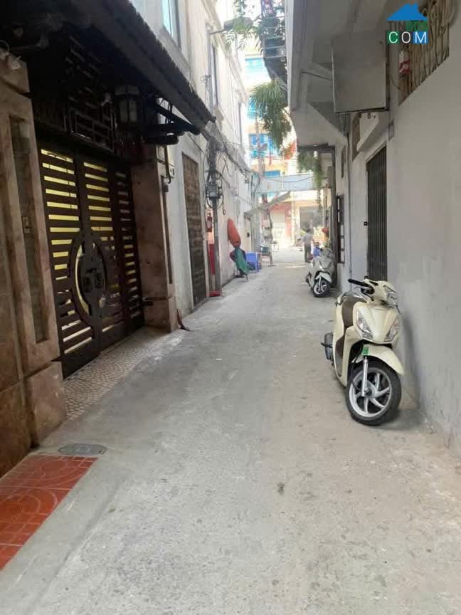 Ảnh Cho thuê nhà ngõ ô tô Giảng Võ 25m² x 3,5 tầng, 2 ngủ, 3 WC, 1 gác xép chỉ 8 triệu 0