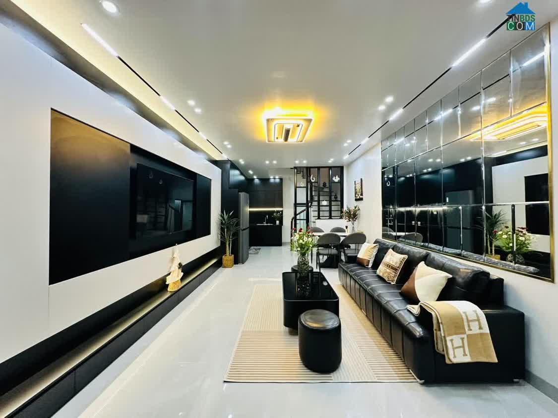 Ảnh Phố Cự Lộc/Thanh Xuân-35m*5 tầng*4m mặt tiền-Ngõ thông-Cạnh RoyalCyti- 10,9 tỷ 0