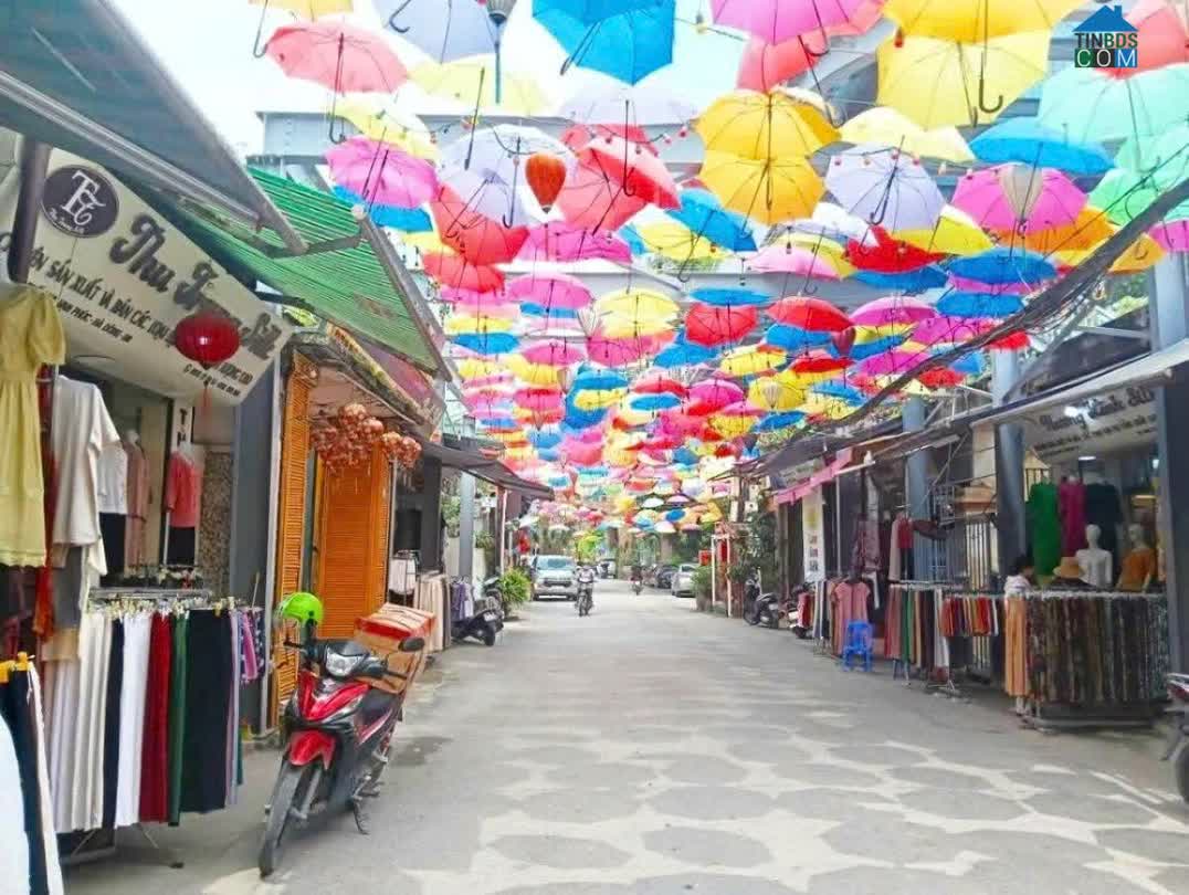 Ảnh Bán gấp nhà mặt Phố Lụa, 75m2, mặt tiền rộng 3.9m, 2 mặt đường, vị trí đẹp, kinh doanh sầm uất,... 0