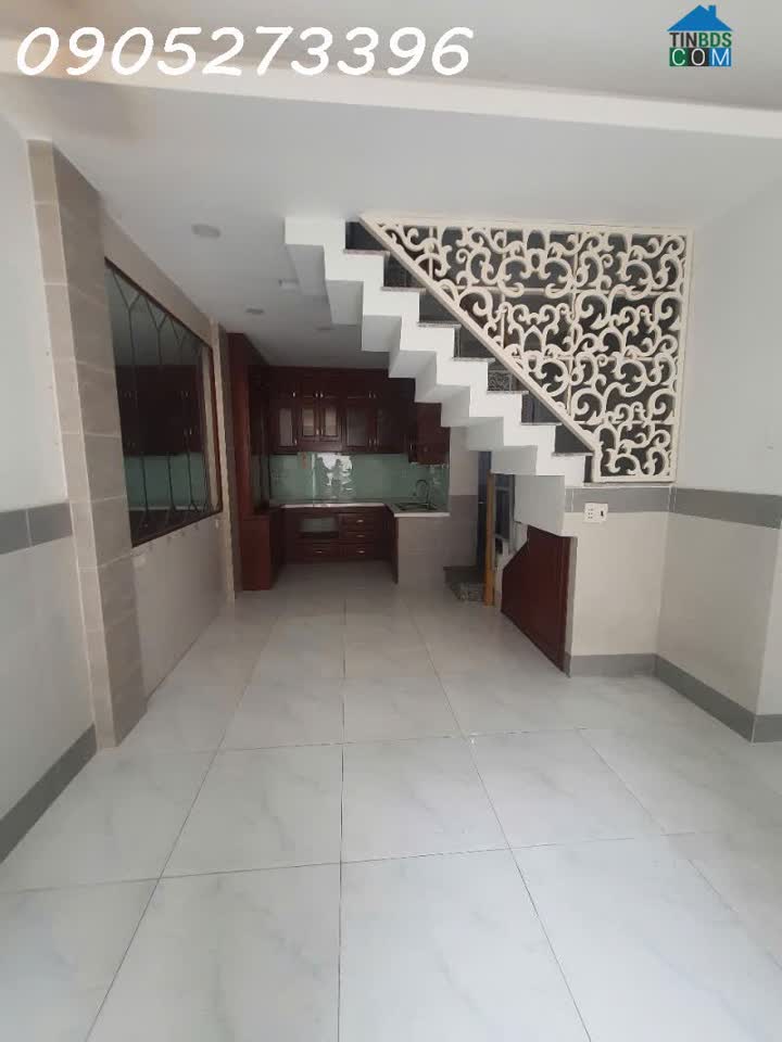 Ảnh Xe Hơi Đậu Sát Nhà 3.6 Tỷ DT 30m2. - Trệt, 1 Lửng, 2PN Nhà Đẹp Sổ Vuông Vào Ở Luôn. 0