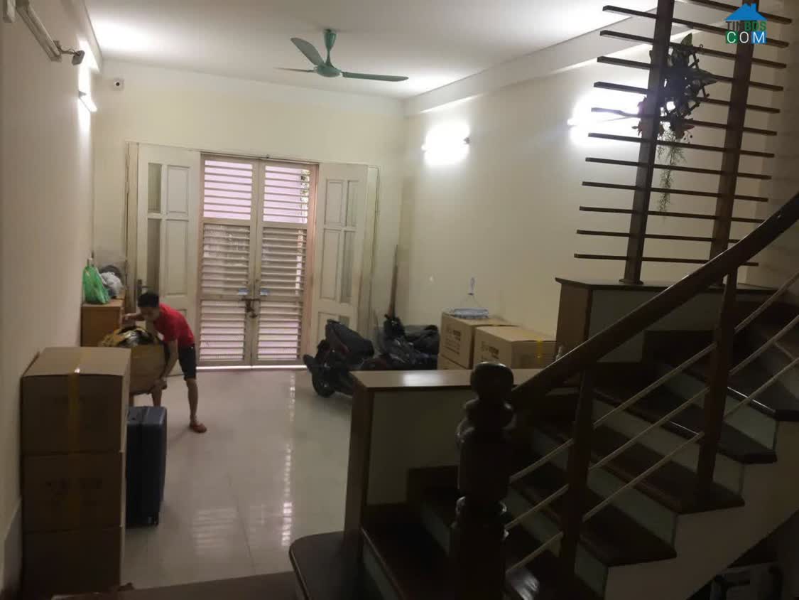 Ảnh Cho thuê nhà ngõ ô tô-vp Chùa Láng-Đống Đa, 75m2, 5 tầng, 29 triệu 0