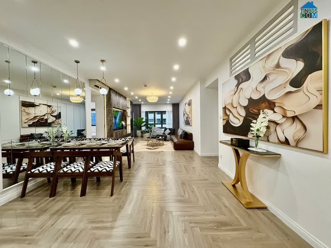 Ảnh Bán GẤP căn hộ 3PN tại Mulberry Lane: DT 124m2, view thoáng BC ĐN giá 8.5 tỷ 0