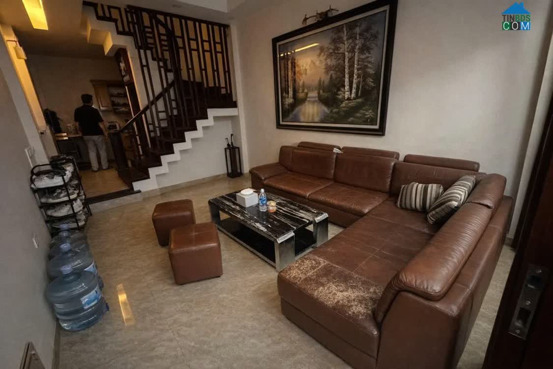 Ảnh Cho thuê nguyên căn ngõ 122 đường Lĩnh Nam, 3 ngủ+ 4wc +1 khách . 10tr 0