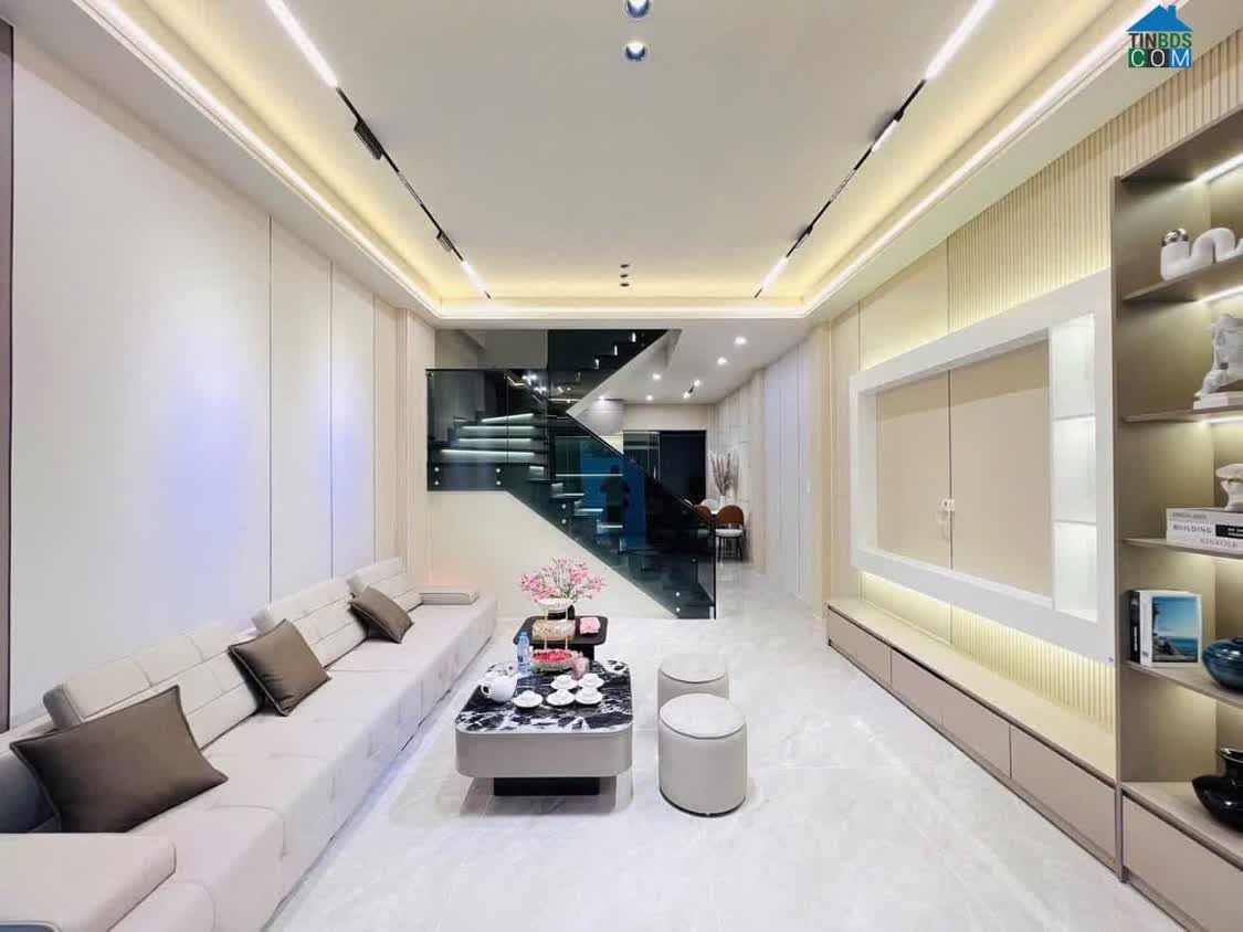 Ảnh Bán Nhà Bồ Đề Long Biên,Oto Đỗ Cổng,Hồ Điều Hoà,Full Nội Thất,42m Nhỉnh 9 Tỷ TL 0