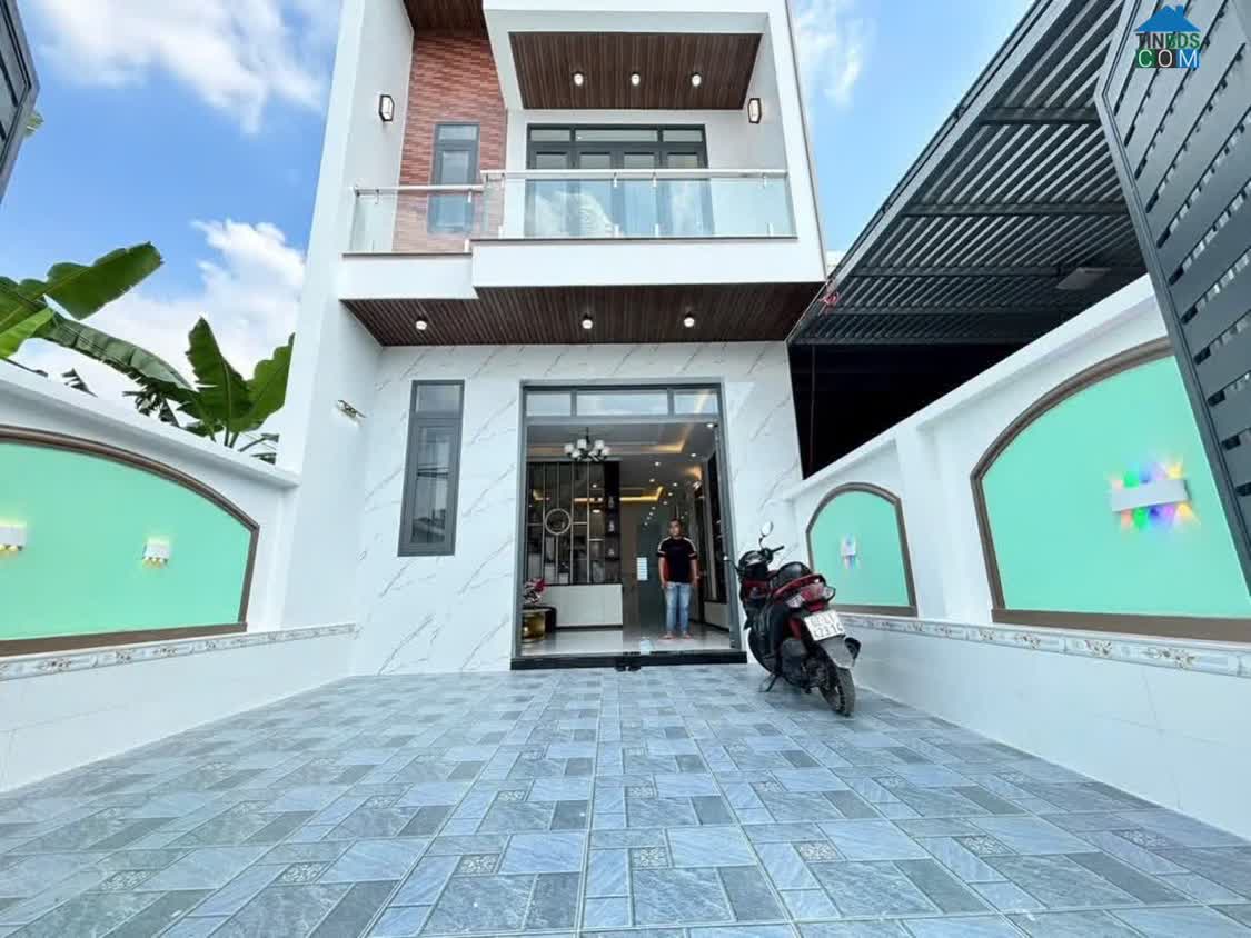 Ảnh Cần Bán Gấp Nhà Mặt Tiền Tại Long Hoà Vừa Xây Xong 0