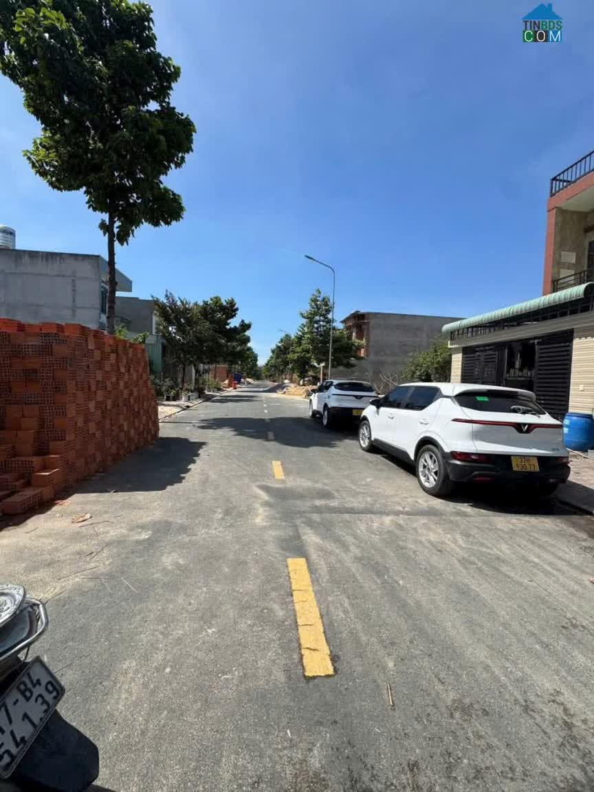 Ảnh Nhà sổ riêng – 1 trệt 1 lầu – tặng nội thất 0