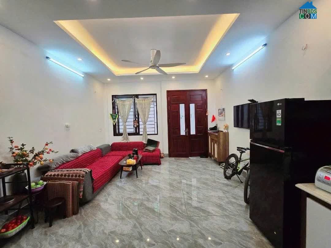 Ảnh Cho thuê nhà riêng đường Cầu Giấy 30m x 5T, 3PN4VS giá 16tr NHÀ ĐẸP, FULL ĐỒ 0