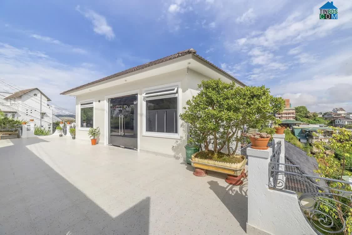 Ảnh Cho thuê villa sân vườn 4 nhà riêng biệt 7 phòng đường Lý Nam Đế, phường 8, đà lạt giá 40tr 0