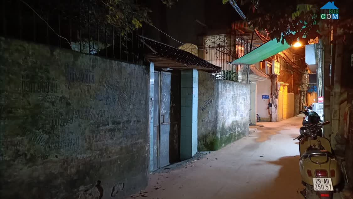 Ảnh VỠ NỢ bán 193m2 đất ngõ 3m, đi dạo 500m ra Hồ thư thả 0