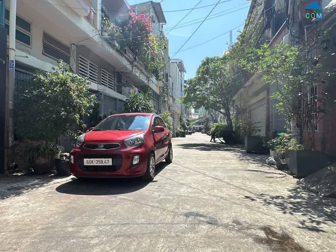 Ảnh Bán nhà tặng NT vào ở ngay HXH Phan Huy Ích ngang 4m 56m2 gần Emart chỉ 5.8 tỷ. 0