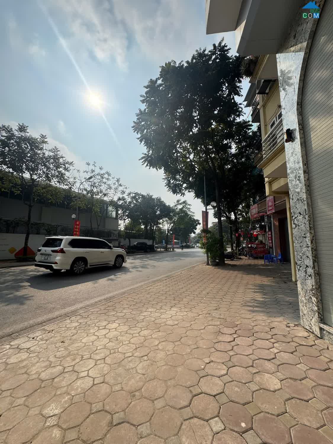 Ảnh Mặt Phố Lõi Bồ Đề 45m2, 7 Tầng Vỉa Hè Đá Bóng, Dòng Tiền Bất Chấp - Nhỉnh 2X Tỷ 0