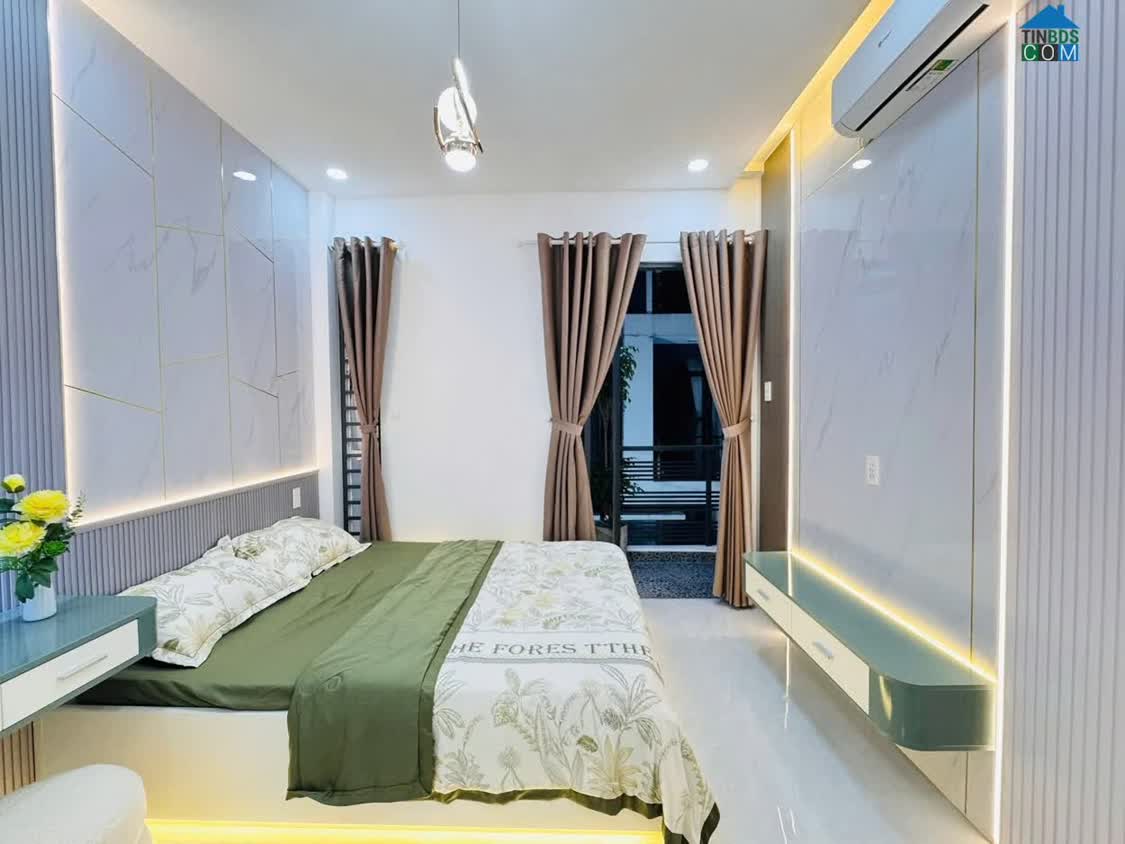 Ảnh Nếu bạn đang tìm một căn nhà mặt tiền vừa ở vừa kinh doanh trong khu vực dân cư đông, thì căn... 0