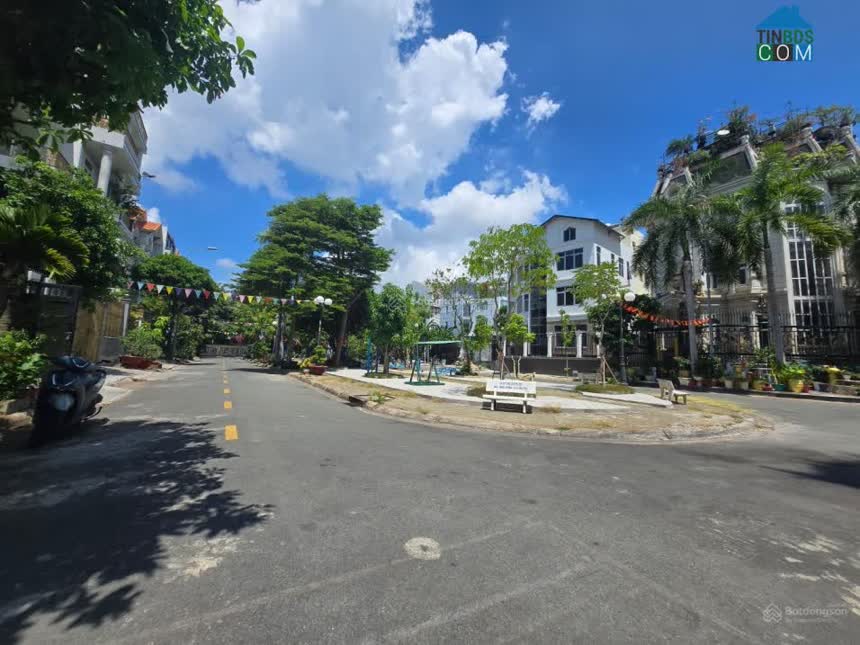 Ảnh Lô đất 200m2, mặt tiền đường, khu Biệt thự, Trần Não, P.An Khánh,Q2, 26t 0