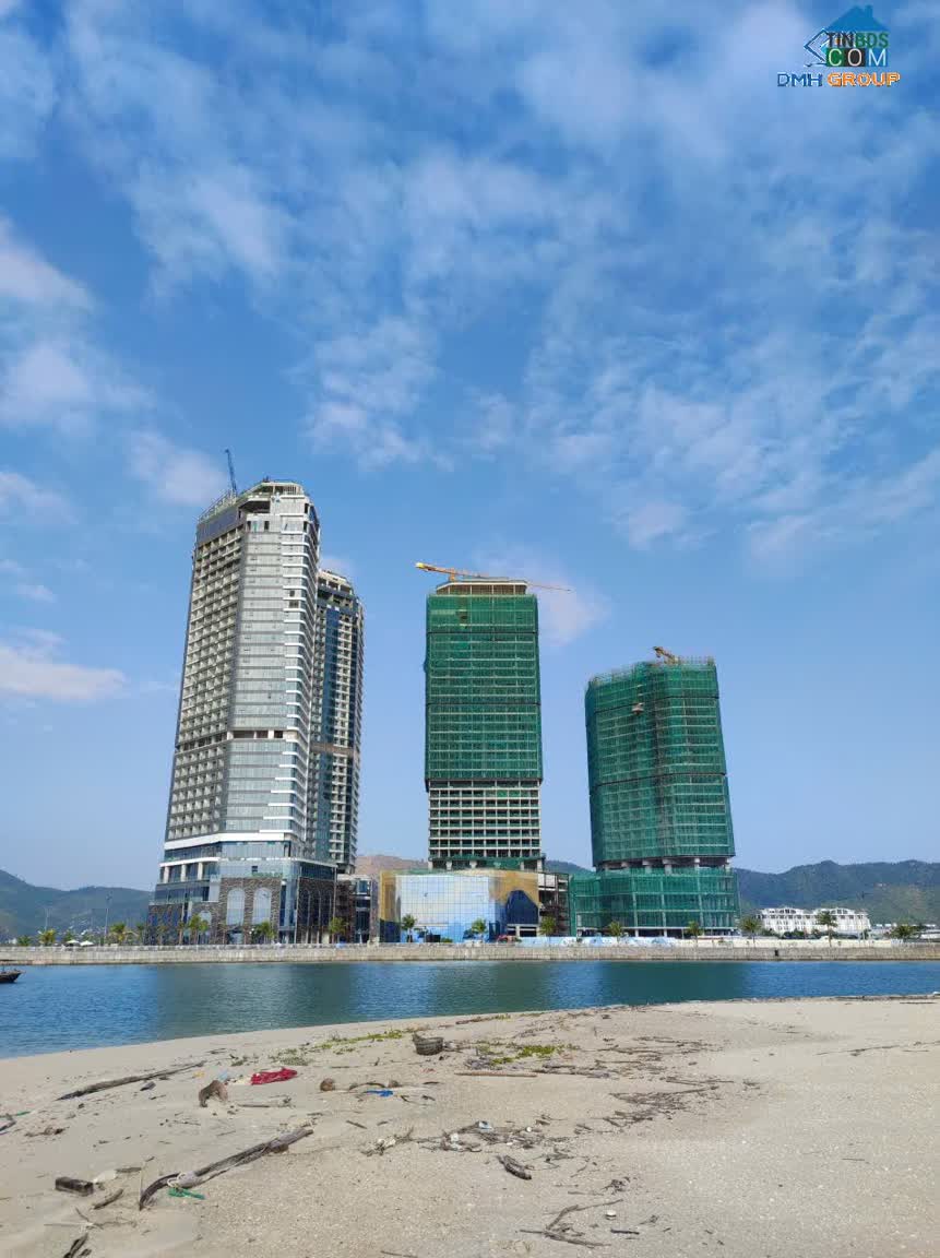Ảnh Sở hữu căn hộ View 360 độ Vịnh Bái Tử Long giá chỉ từ 2 Tỷ - Crystal Holidays Harbour Vân Đồn 0