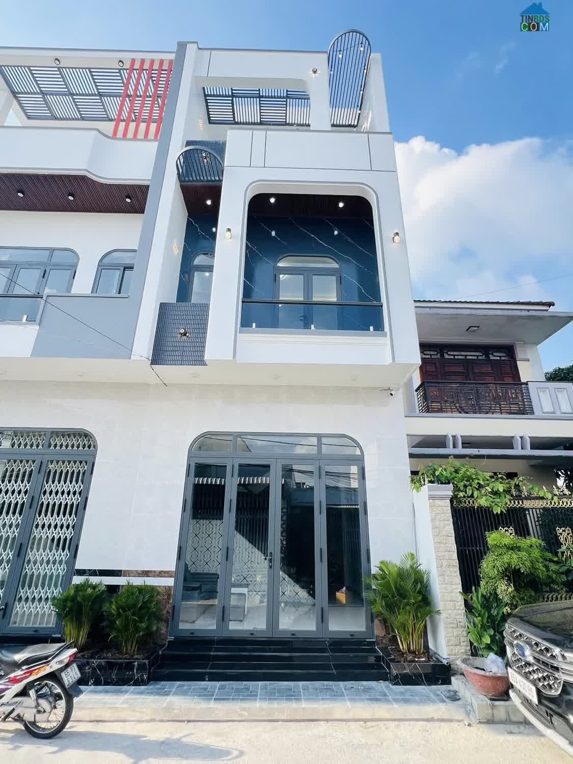 Ảnh Một Căn Nhà Rộng, Giá Vừa, Ở Lâu Dài Tại Thủ Dầu Một 0