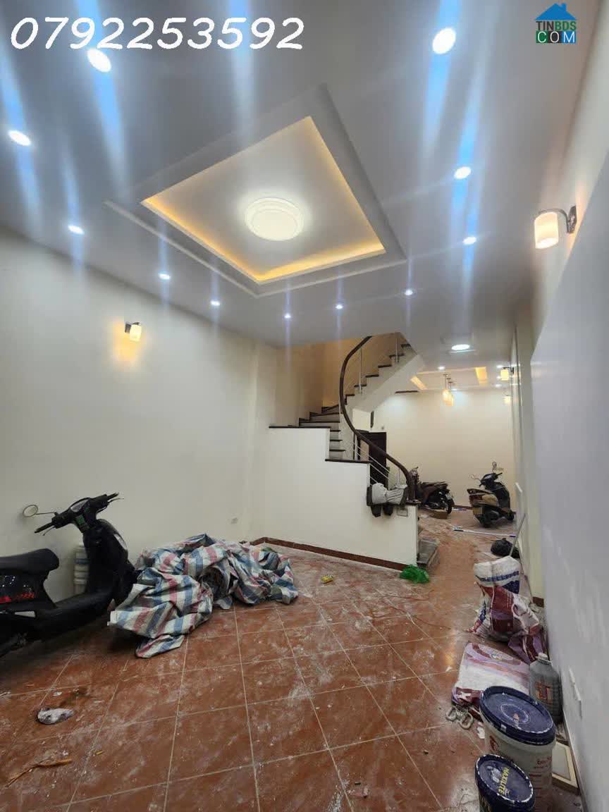 Ảnh Bán Nhà Đê La Thành. Đống Đa. Diện Tích 49-52m. x 5tầng. Mặt tiền 4.2m. Giá Bán 9.5 tỷ 0