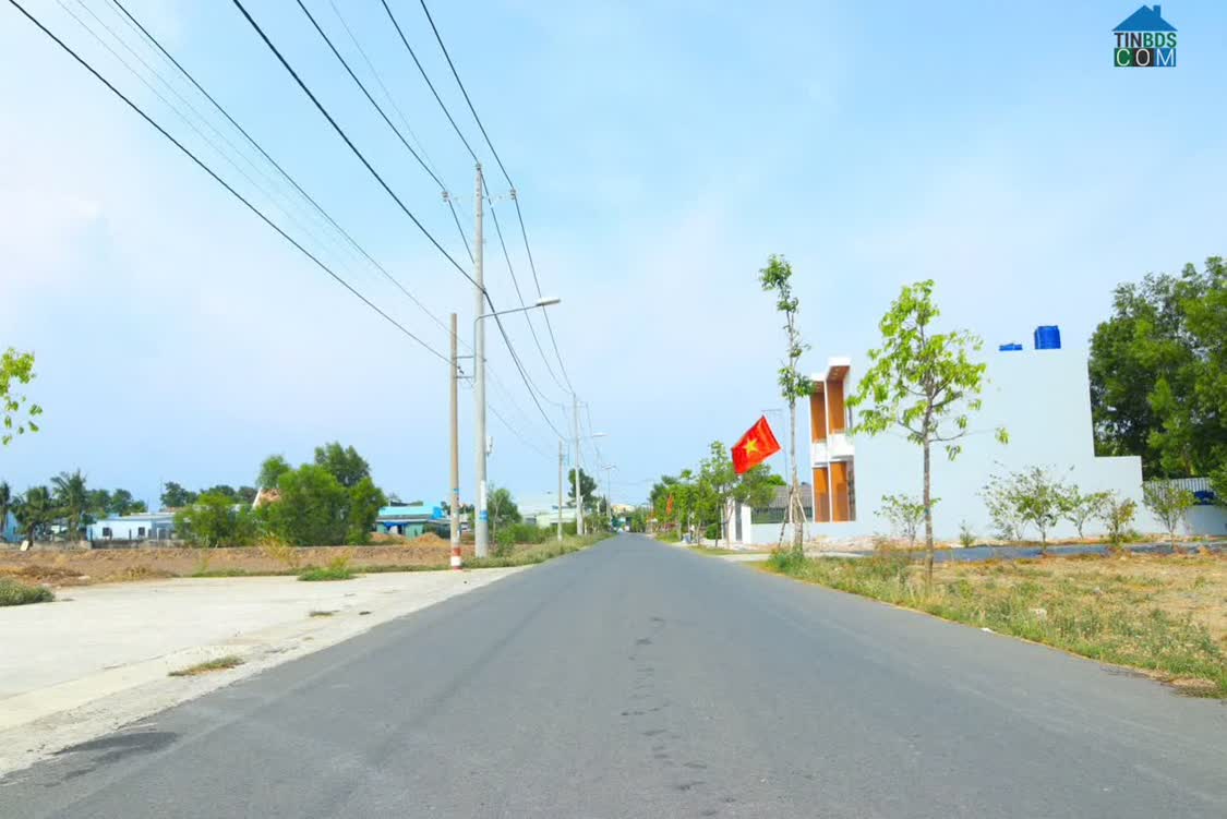 Ảnh Cần bán đất 114m2 full thổ cư tại thị trấn Cần Đước 0