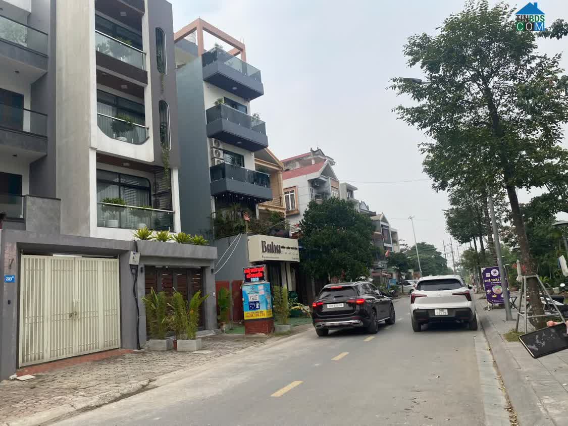 Ảnh Bán 70m2 đất thổ cư trung tâm Đông Anh, mặt tiền 5m, ô tô thông 0