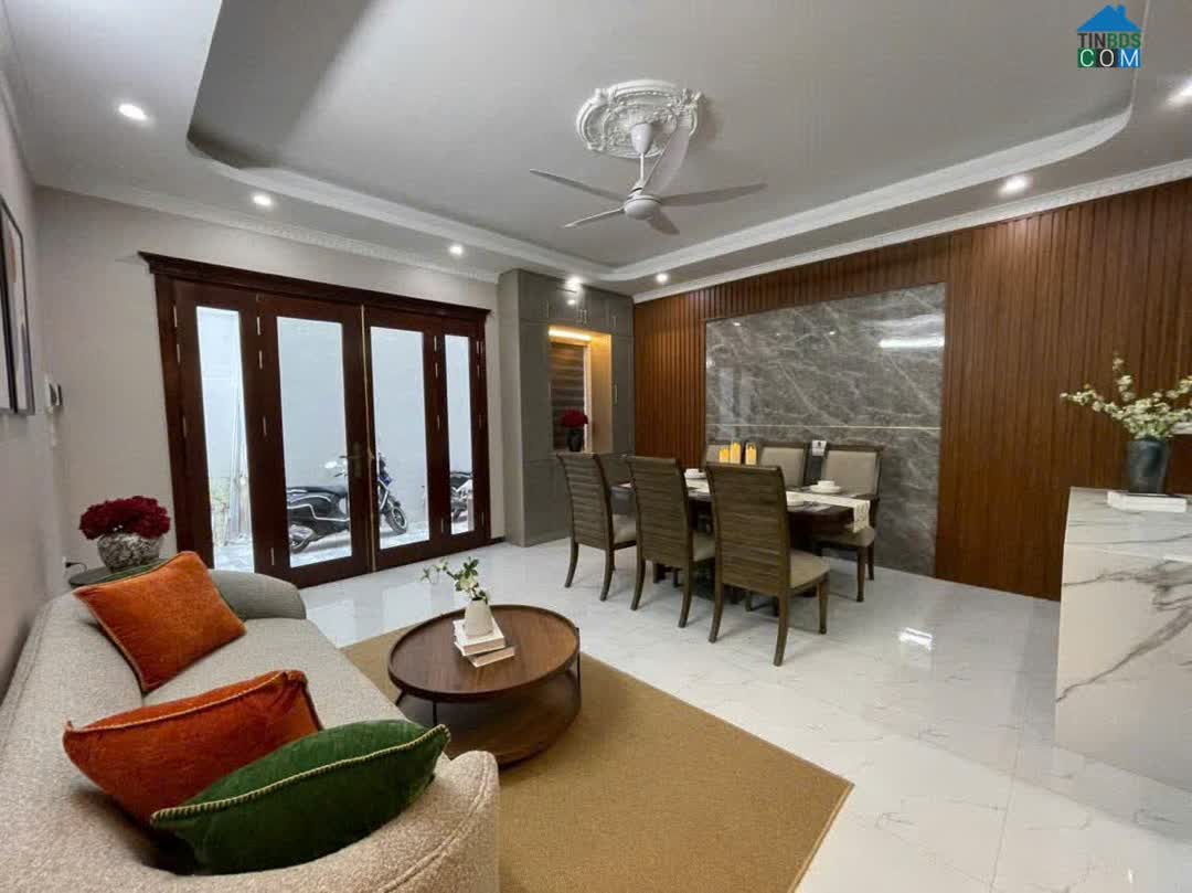 Ảnh Bán nhà Ngọc Trì 35m 5 tầng MT5.6m thang máy lô góc hơn 9 tỷ 0