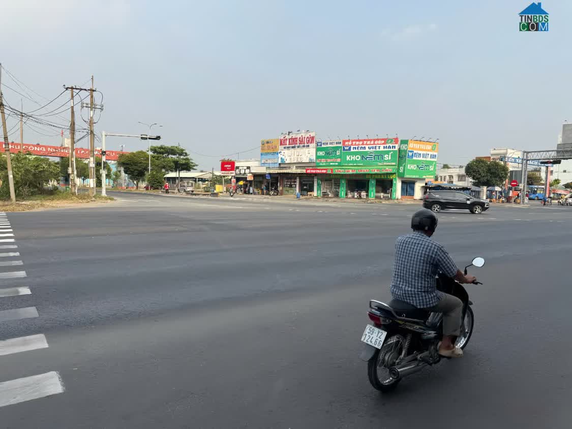 Ảnh Bán đất tặng nhà mặt tiền Tỉnh Lộ 15, sát TTTM Centre Mall Củ Chi, 95m2 chỉ 5 tỷ 0