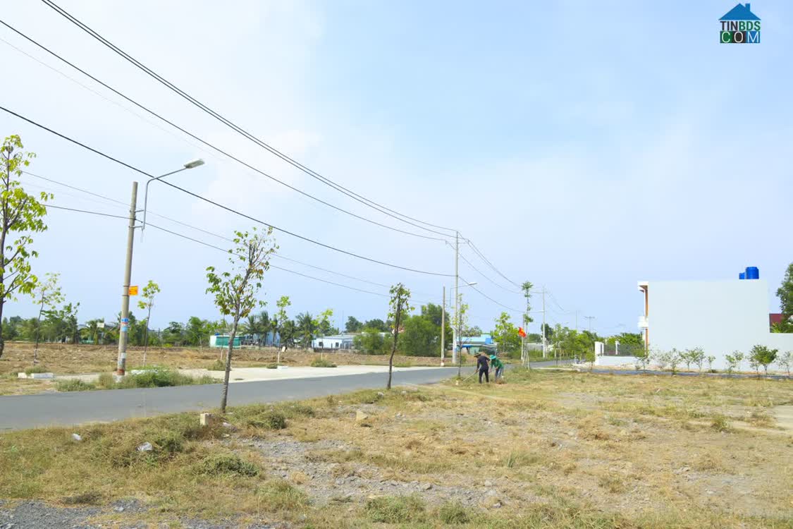 Ảnh Cần bán lô đất full thổ cư 114m2 tại thị trấn Cần Đước 0