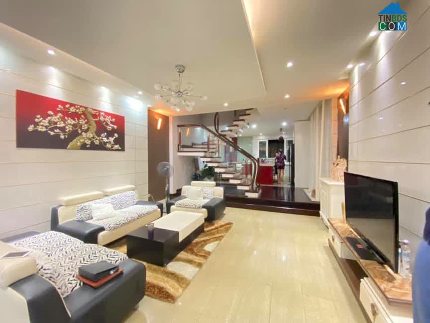 Ảnh Bán nhà Nguyễn Khuyến, nhà đẹp full nội thất, cách ô tô 15m, hơn 8 tỷ, chủ cần bán gấp !! 0