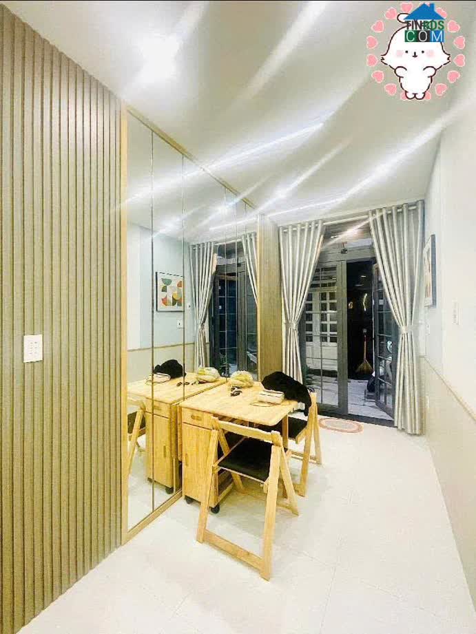 Ảnh Nhà 3 tầng Tân Bình, hẻm Lạc Long Quân, 18m2, 2PN, 3WC, sổ hồng, giá 2.8 tỷ - Cơ hội an cư lý tưởng 0