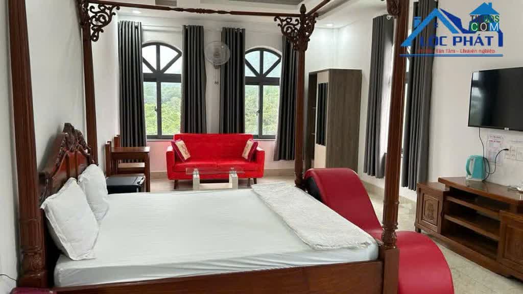 Ảnh Bán cặp Khách Sạn đang kd tại Xuân Lộc Đồng Nai 9900m2 giá 200 tỷ 0