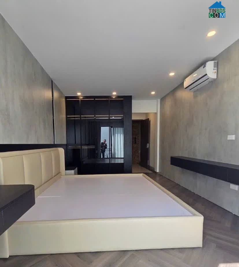 Ảnh Chỉ 10.X Tỷ, Nhà Đẹp Thượng Thanh 40m, 6t, Mt4m, Thang Máy, Full Nội Thất, Ngõ Nông. 0