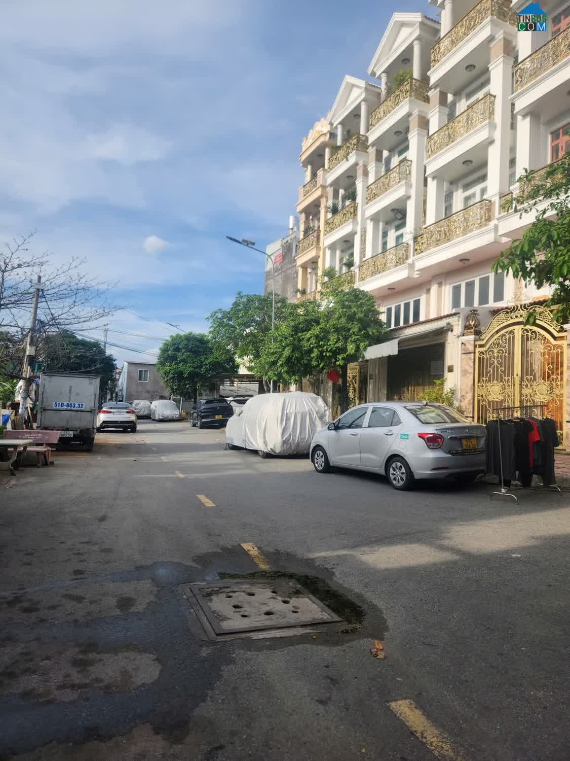 Ảnh Bán nhà 1 trệt 3 lầu vào ở luôn 60m2 - Quốc lộ 13 - gần Vạn Phúc 0