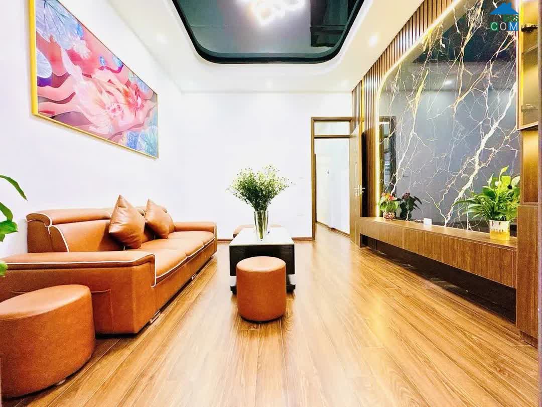 Ảnh Nhà hiếm Xuân Đỉnh –gần trường cấp 1,2,3 Xuân Đỉnh –gần phố 42M 5tầng 9.7 TỶ 0