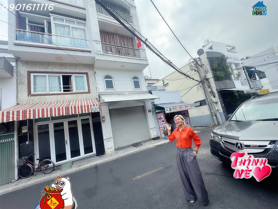 Ảnh Siêu Hiếm - Xe Hơi Ngủ Trong Nhà - Ban Nhà Mặt Tiền Kinh Doanh Đường Bến Vân Đồn, Quận 4 - +... 0