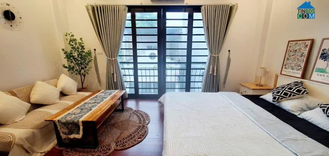 Ảnh Nhà Lâm Du, Bồ Đề, Long Biên: DT 31M 5 Tầng MT 4M6 Giá 9.81 Tỷ. Lh:0985302254. 0