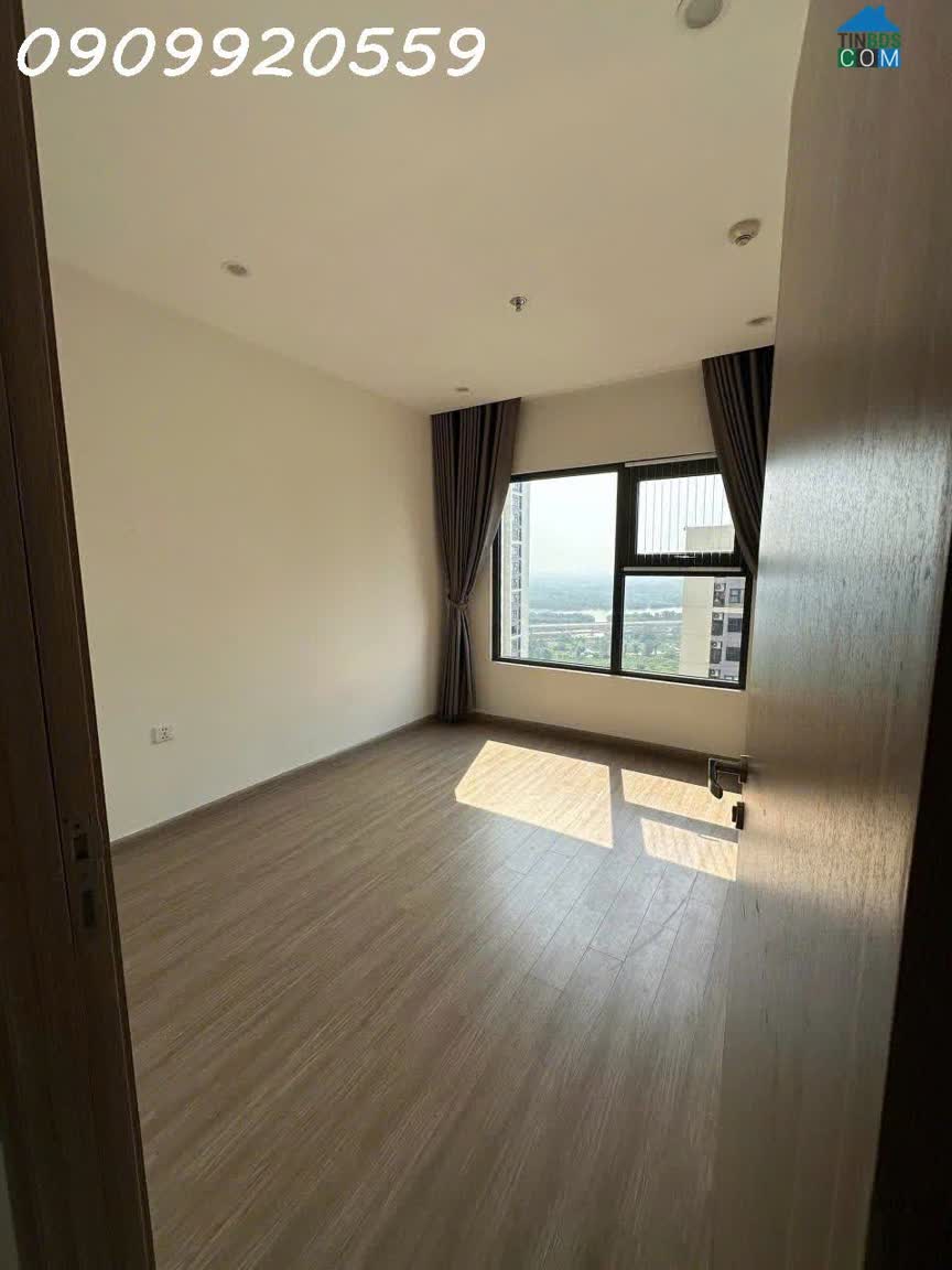 Ảnh Chính chủ cho thuê căn hộ Vinhomes Grand Park Q.9 tầng cao view đẹp, DTSD 55m2 0