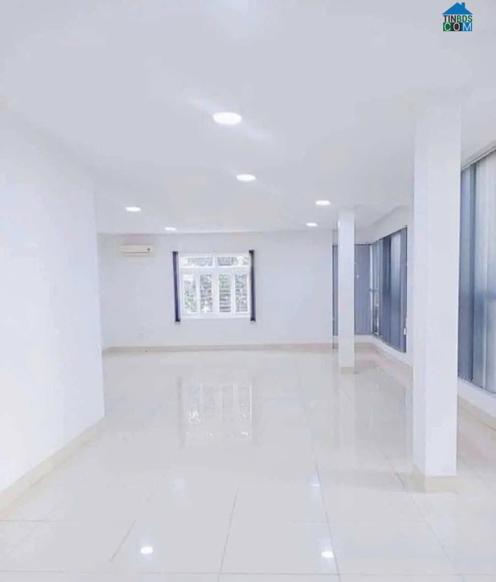 Ảnh Cho thuê tòa nhà VP vừa ở vừa cho thuê lô góc 120m2 Trâu Quỳ/Gia Lâm 5 tầng đường 22m 0