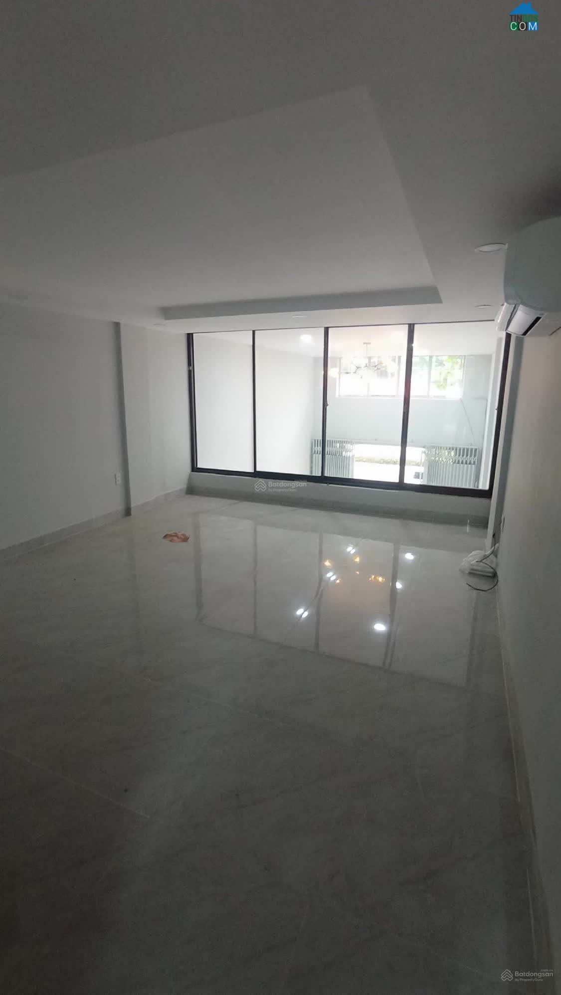 Ảnh Cho thuê nhà mặt tiền sầm uất đường An Dương Vương, Phường 9, Quận 5. 0