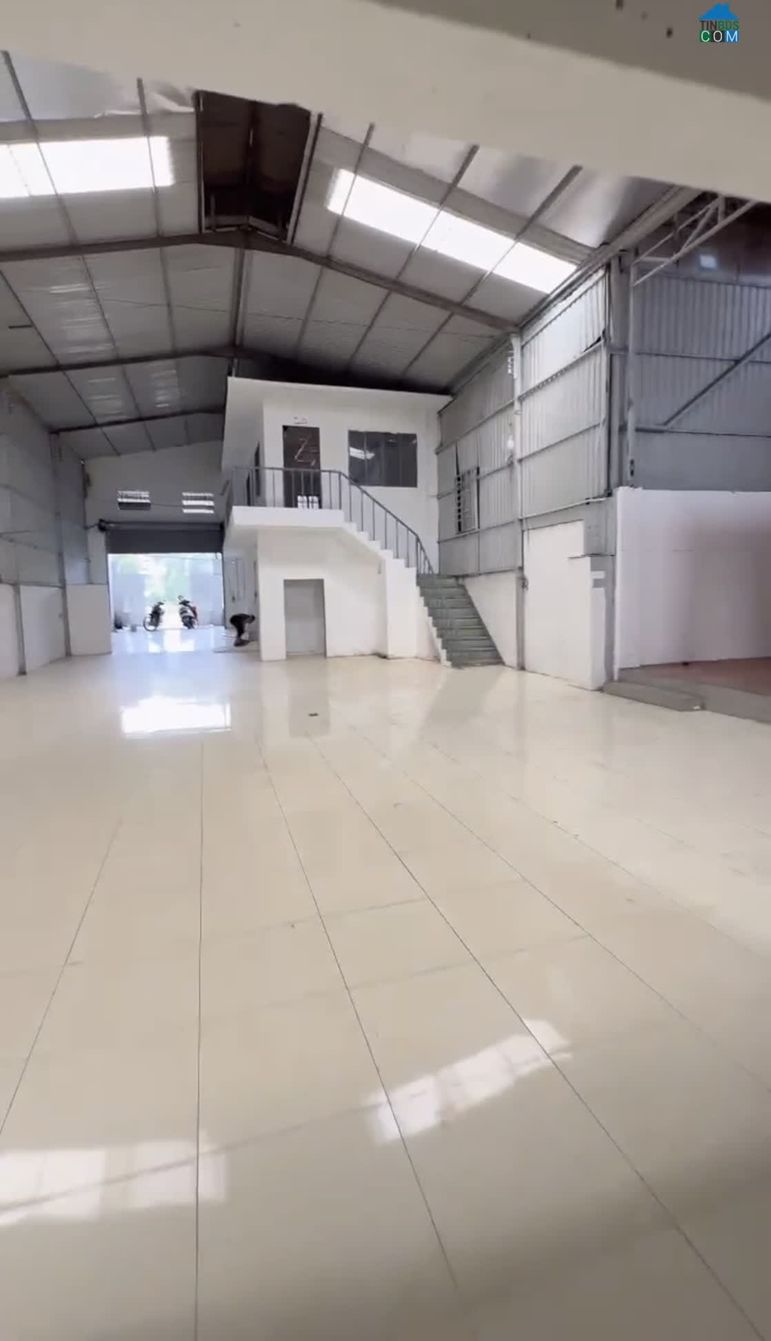 Ảnh Cho thuê kho xưởng nền gạch sd 400m2 gần Cc Picity Quận 12 0