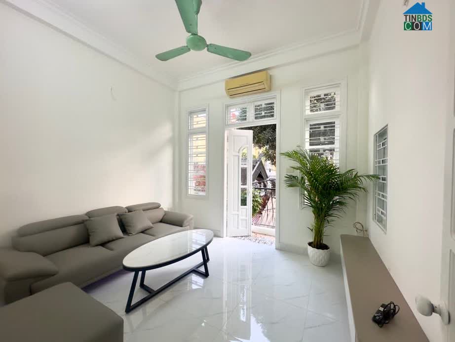 Ảnh NHÀ HOÀNG HOA THÁM 4 TẦNG - LÔ GÓC BỀ THẾ - Ô TÔ QUA 0