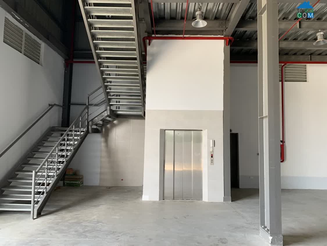 Ảnh Cho Thuê Nhà Kho 580M2 Nằm Trên Quốc Lộ – Giá Tốt Chỉ 25 Triệu/tháng 0