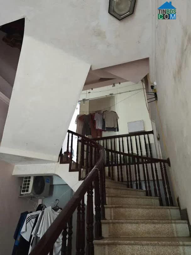 Ảnh Bán gấp nhà 4 tầng mặt phố Trần Đăng Ninh, 52m2, mặt tiền 3.5m, vị trí đẹp, giá 19.2 tỷ 0