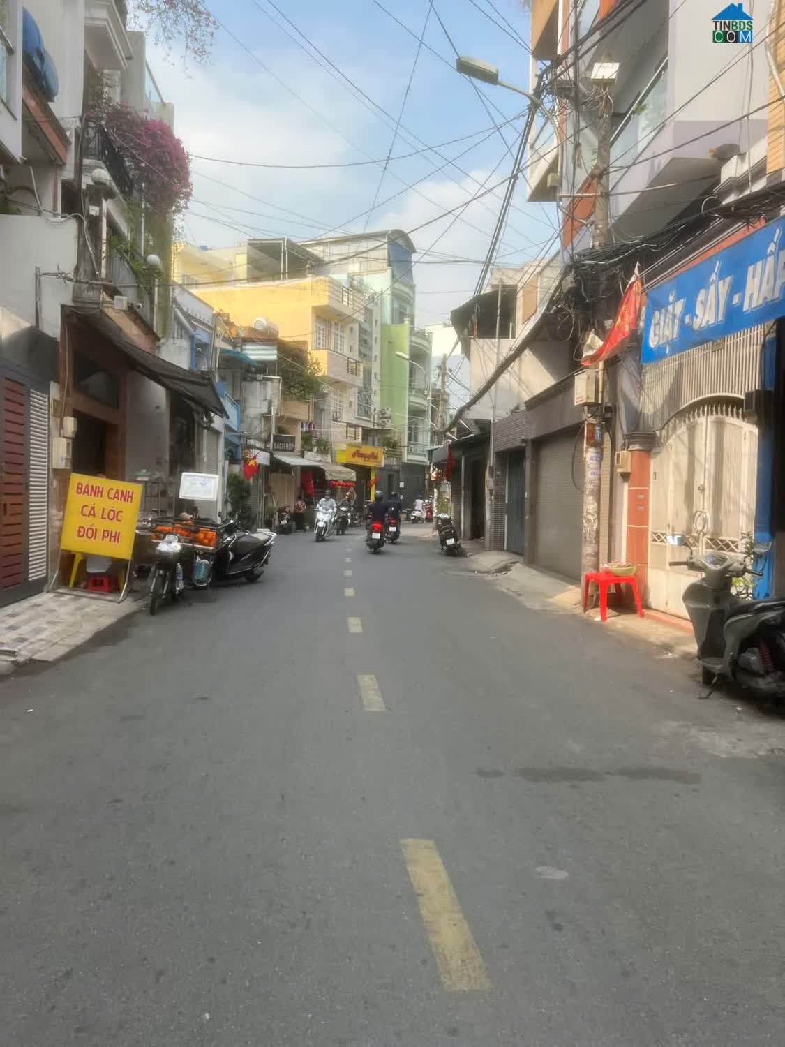 Ảnh Hàng Kín Nhà Đẹp Mặt Tiền Đất Thánh P.6 Tân Bình, Vừa Ở Vừa Kinh Doanh 0