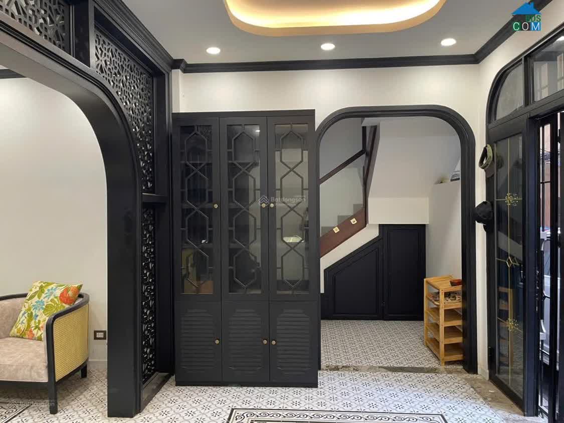 Ảnh Cho thuê nhà ô tô-kd Phùng Chí Kiên-Cầu Giấy, 60m2, 5 tầng, 5 ngủ, 32tr 0