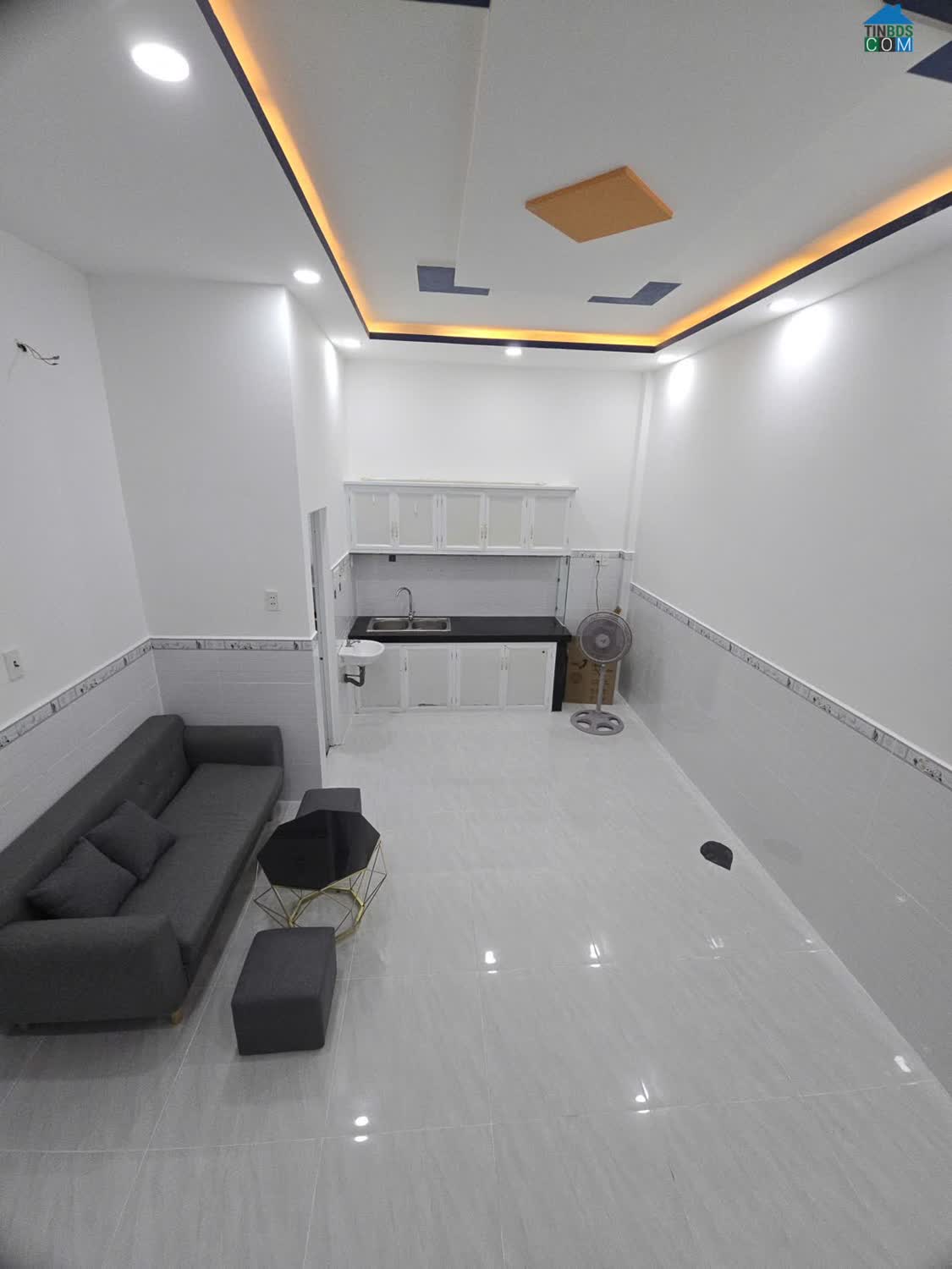 Ảnh Mặt Tiền Trường Tiểu Học Bình Long Giáp Tân Phú 24M2 2 Tầng SHR Chỉ 3.25 Tỷ 0