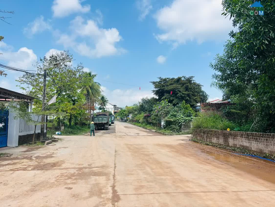 Ảnh Lô Duy Nhất Đông Phú Ngay Trục Đường 10.5m Gần QL14B Giá Cực Tốt 0