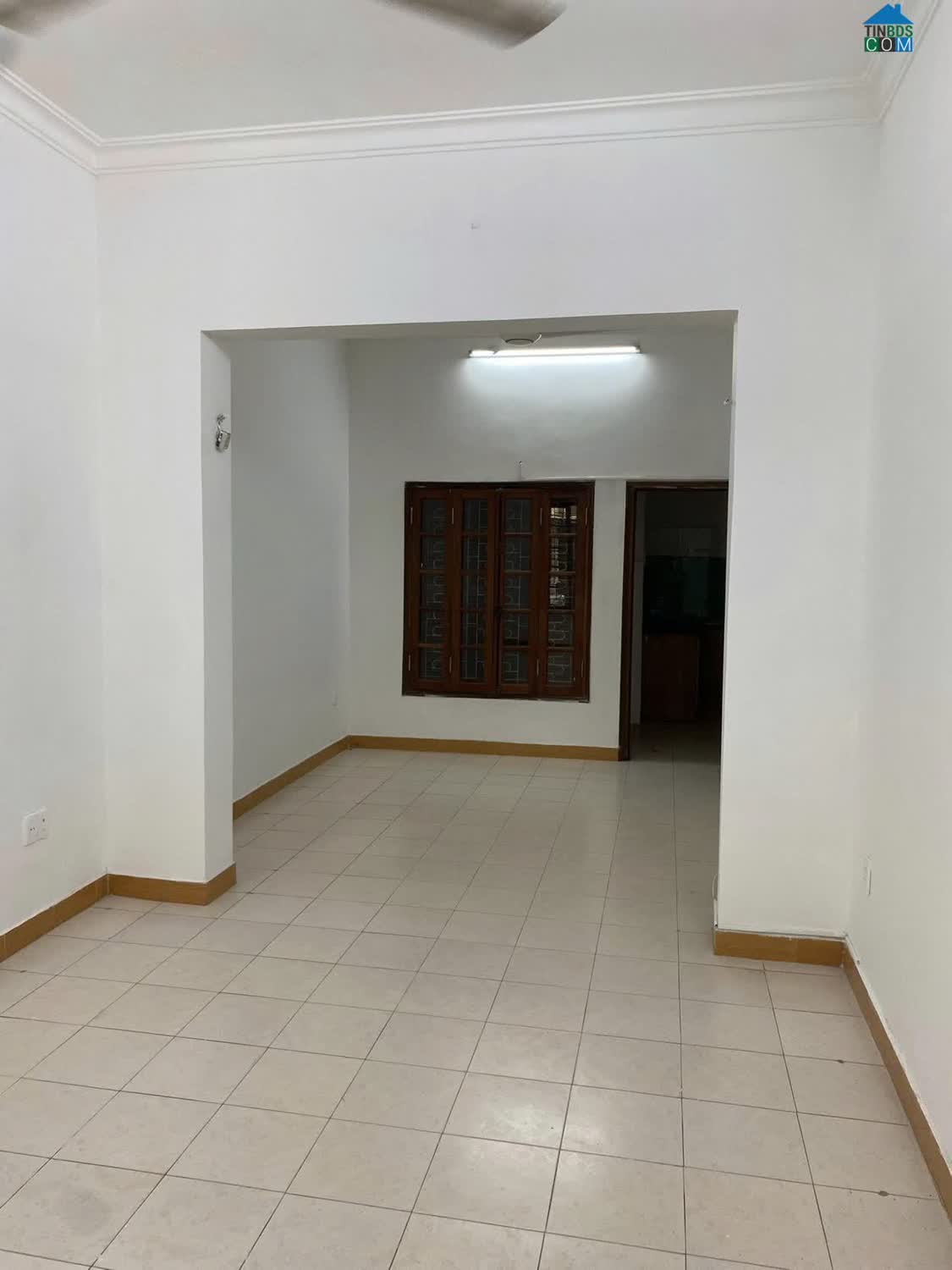 Ảnh Cho thuê nhà oto-vp Nghĩa Tân-Cầu Giấy, 80m2, 4 tầng, 6 ngủ, 18tr 0